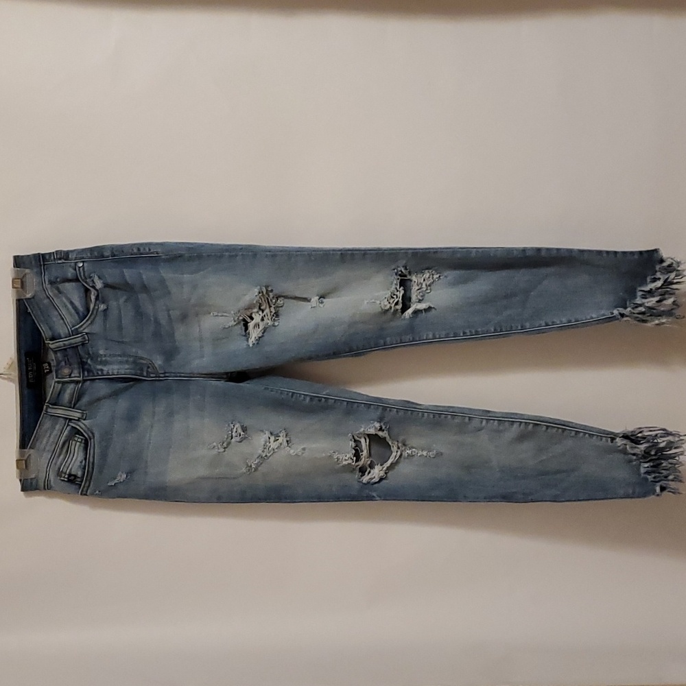 JUDY  BlUE Jeans Skinny Fit Distressed Fray Raw Sz.,7/28